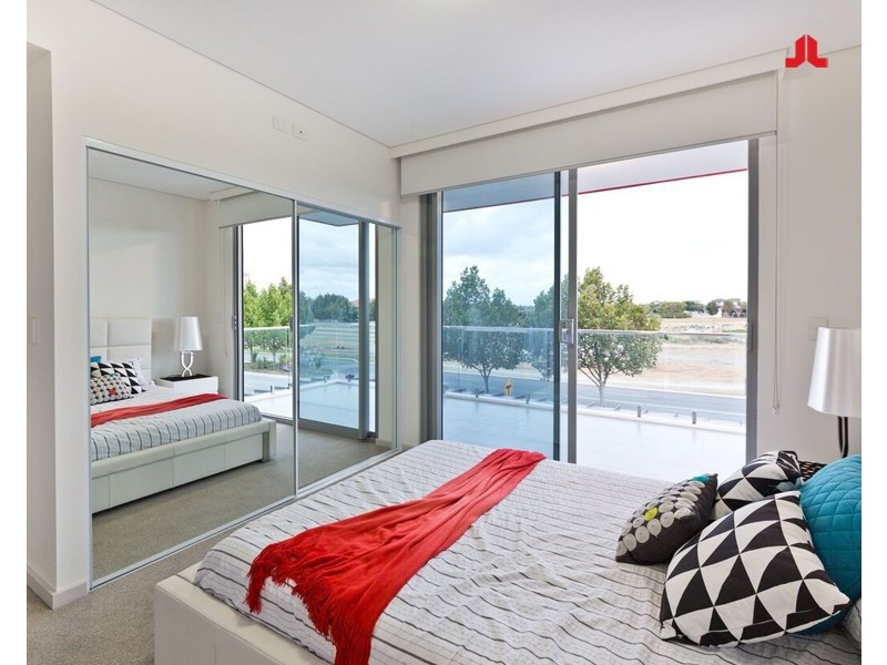 28/95 Chalgrove Avenue, Rockingham WA 6168