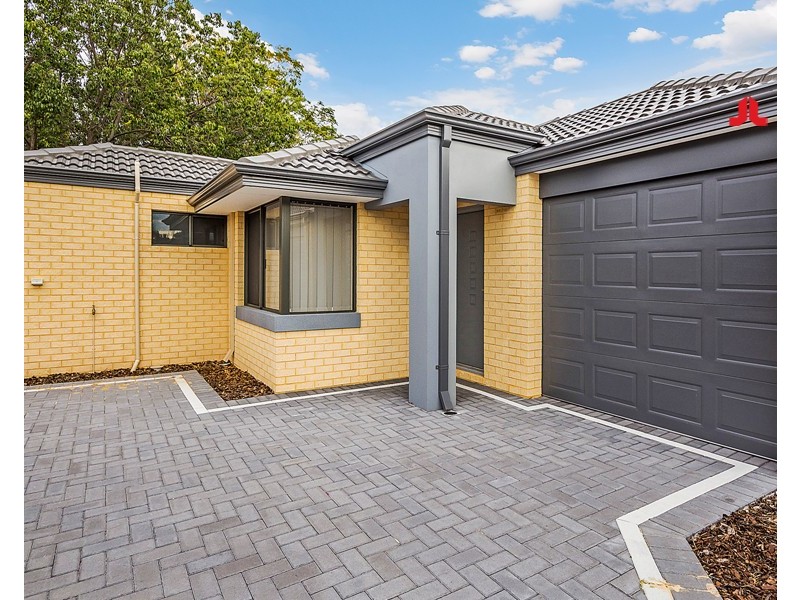31D Robin Hood Avenue, Armadale WA 6112