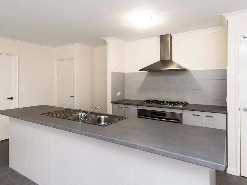 8A Doust Street, Hilton WA 6163