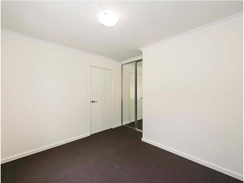 8A Doust Street, Hilton WA 6163