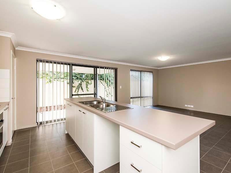 6B Doust Street, Hilton WA 6163