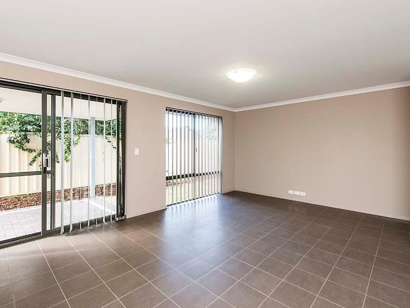 6B Doust Street, Hilton WA 6163