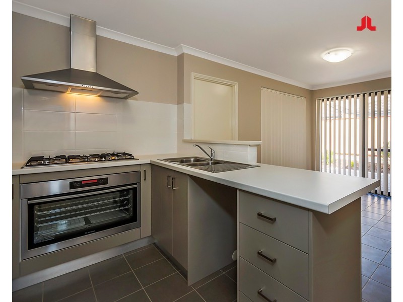 31B Robin Hood Avenue, Armadale WA 6112