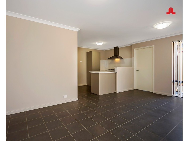 31C Robin Hood Avenue, Armadale WA 6112