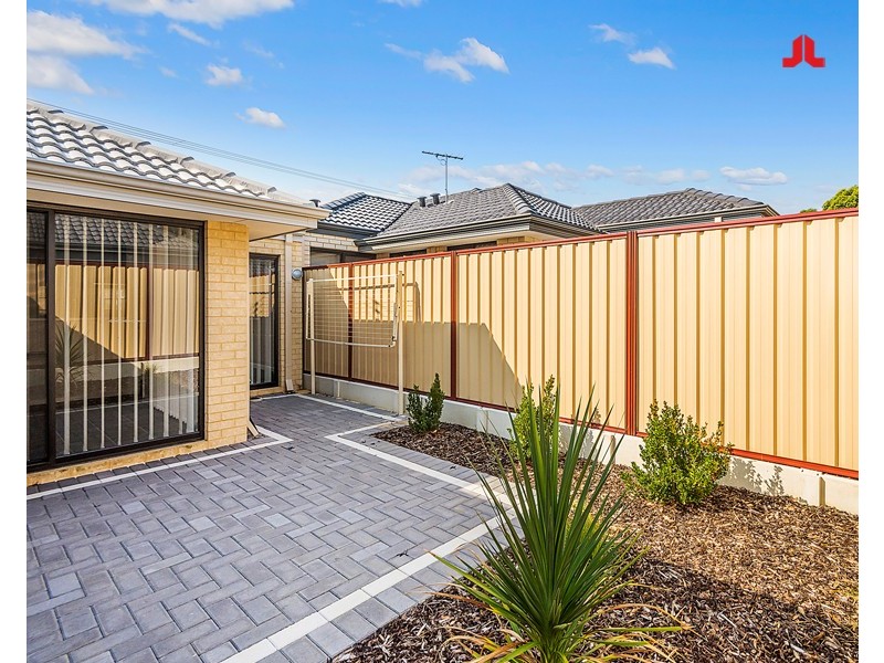 31C Robin Hood Avenue, Armadale WA 6112
