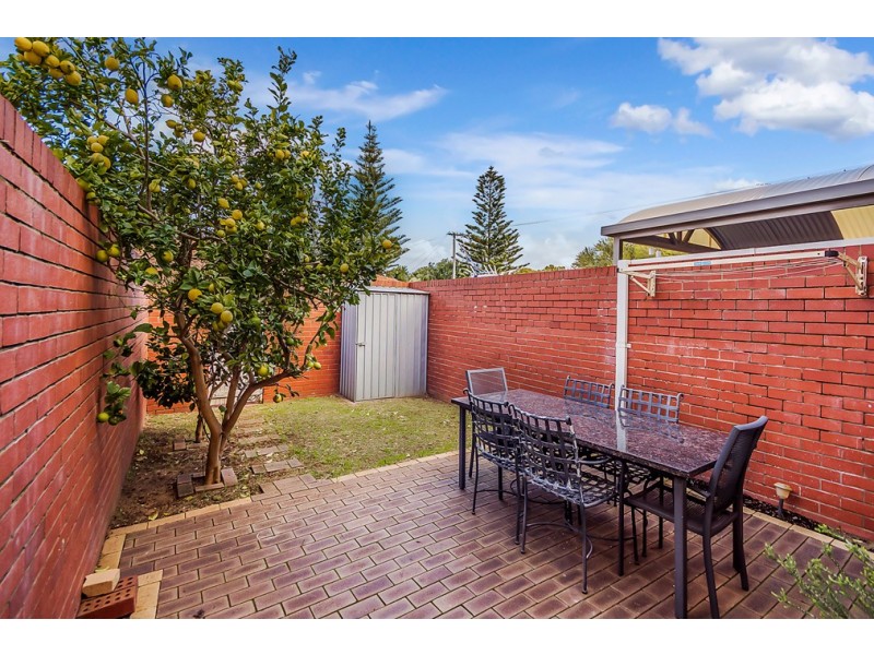 2/8 Payne Street, Shoalwater WA 6169