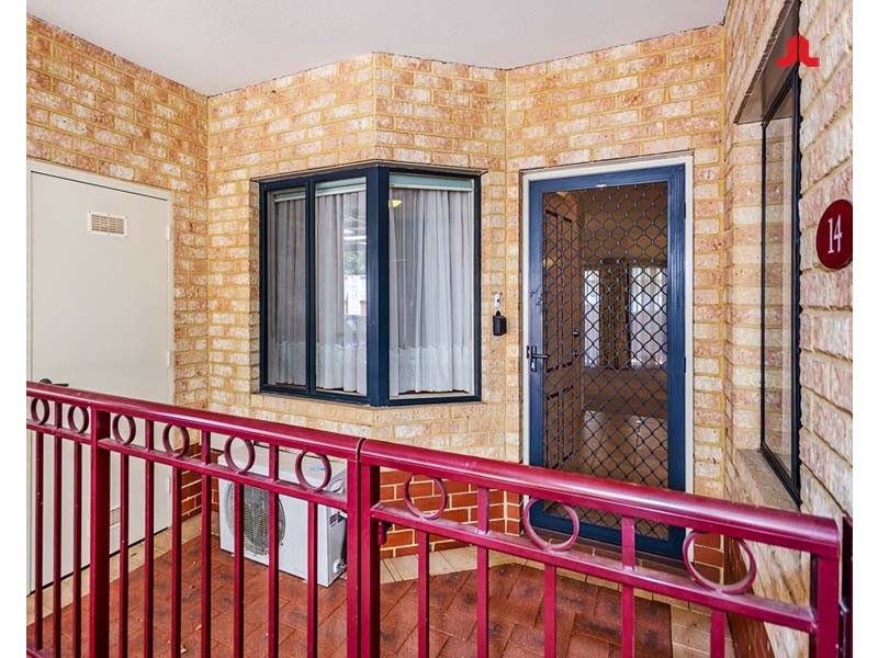 Apartment 14 / 50 Woodlake Retreat, Kingsley WA 6026
