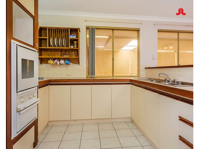 6 Swallow Grove, Waikiki WA 6169