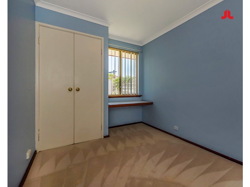 6 Swallow Grove, Waikiki WA 6169