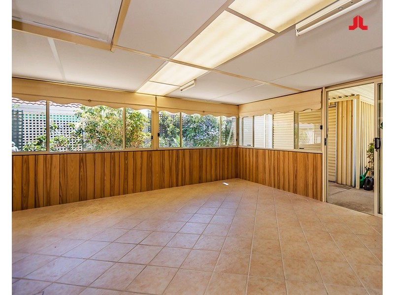 6 Swallow Grove, Waikiki WA 6169