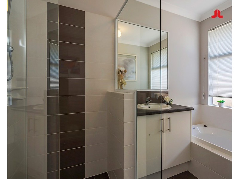 16 Finsbury Road, Baldivis WA 6171