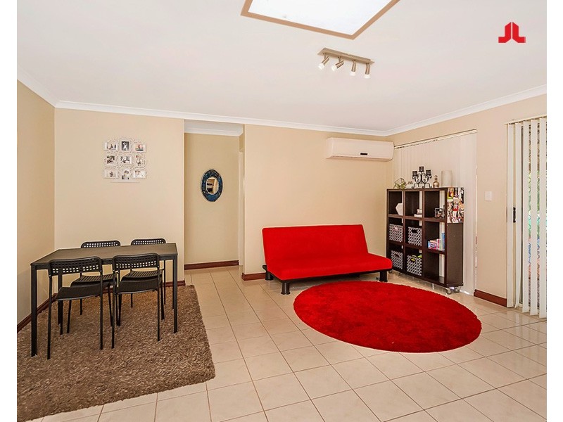 11 Holcombe Road, Warnbro WA 6169