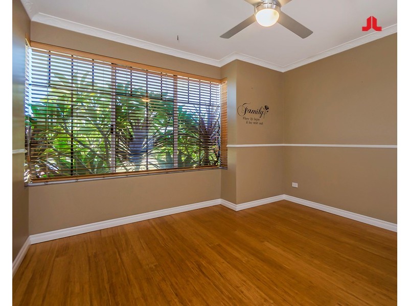 49 Salamanca Parkway, Port Kennedy WA 6172