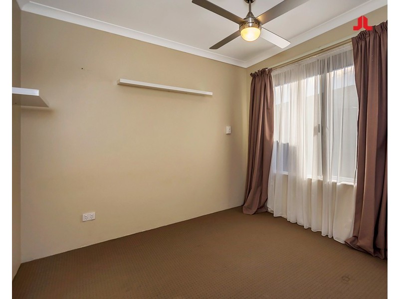 49 Salamanca Parkway, Port Kennedy WA 6172