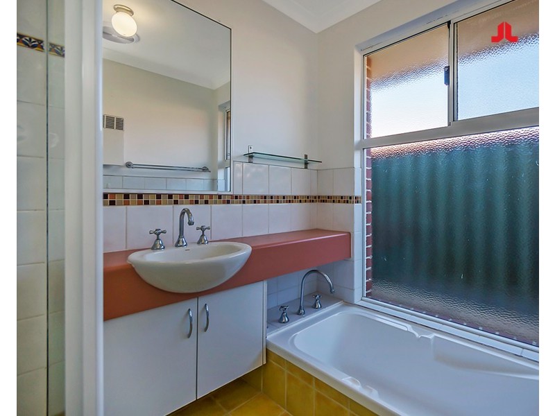 49 Salamanca Parkway, Port Kennedy WA 6172