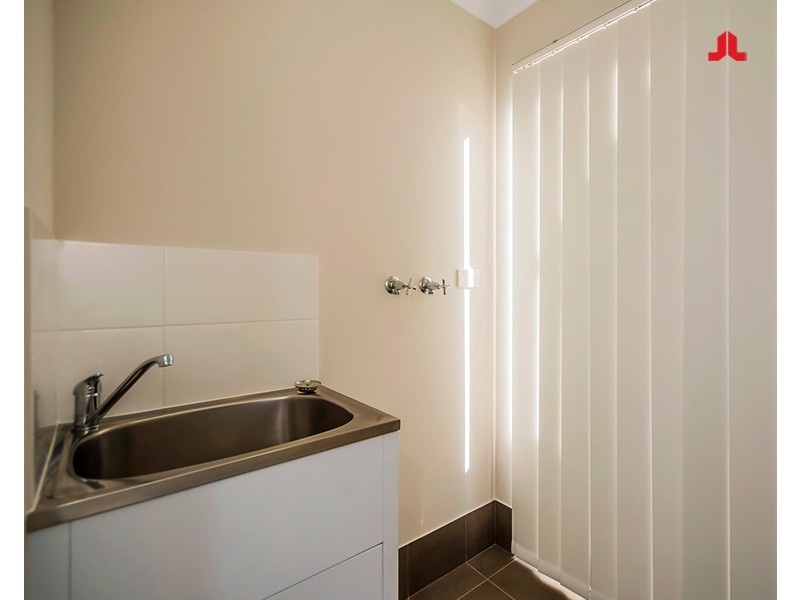 Unit 2/69 Archibald Street, Willagee WA 6156