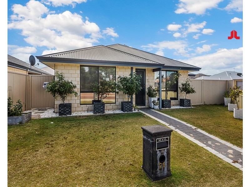 21 Arnside Bend, Waikiki WA 6169