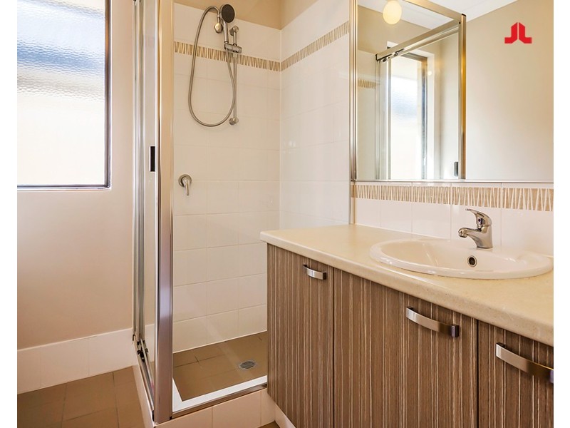 21 Arnside Bend, Waikiki WA 6169