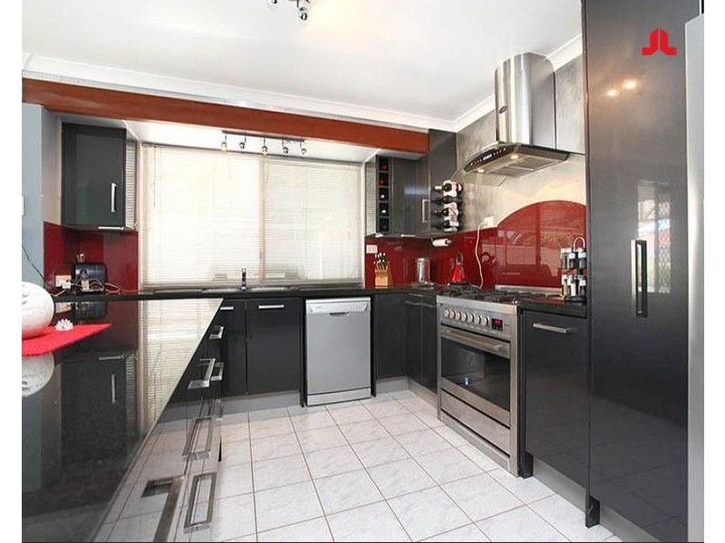 58 The Avenue, Warnbro WA 6169