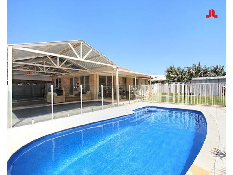 58 The Avenue, Warnbro WA 6169