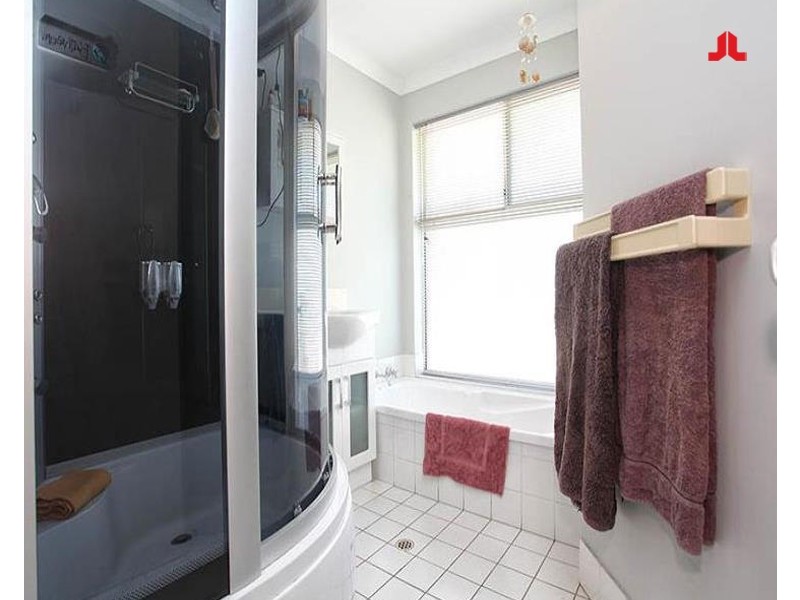58 The Avenue, Warnbro WA 6169