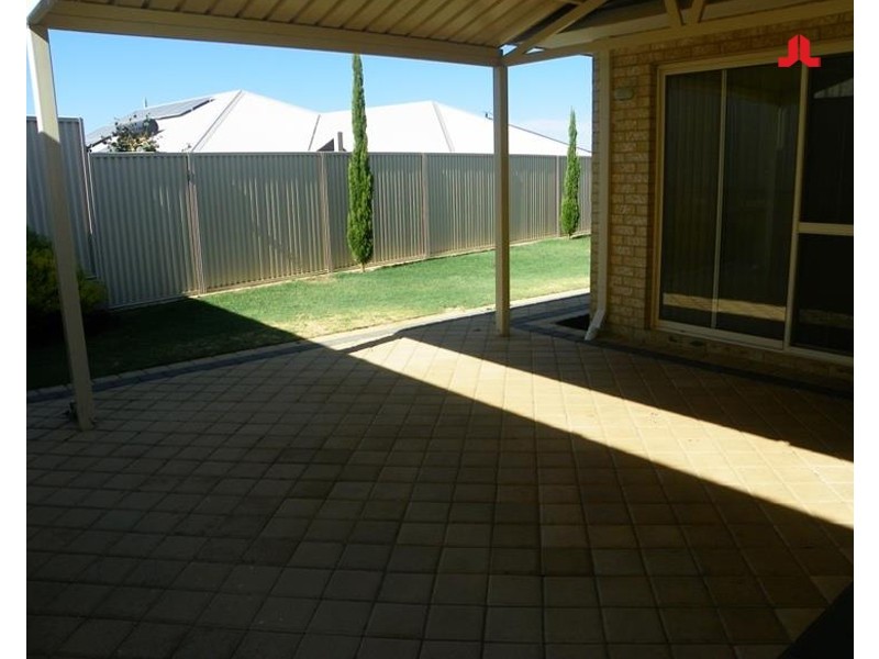 8 Gatum Street, Baldivis WA 6171