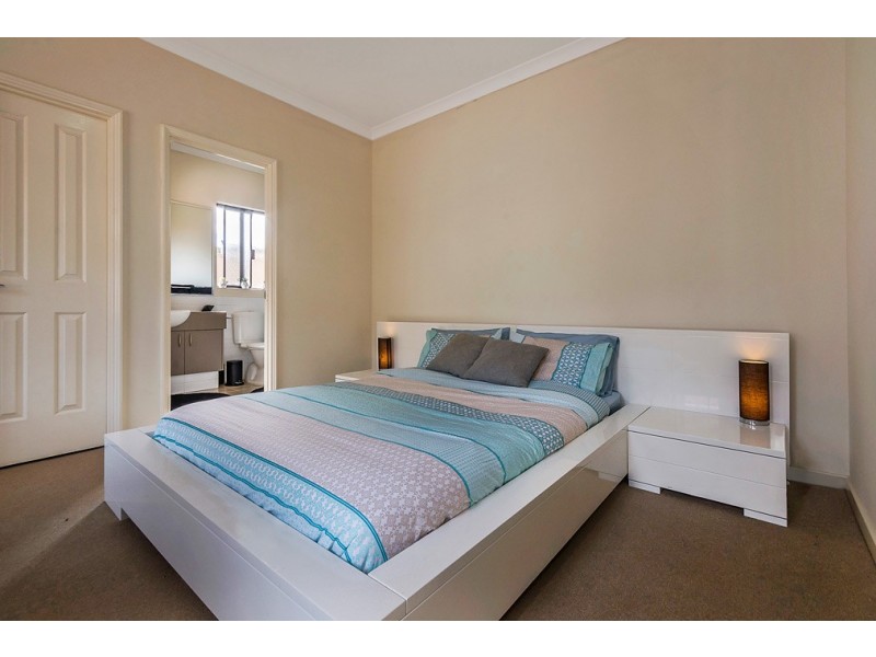 6/12 Andalusian Loop, Baldivis WA 6171