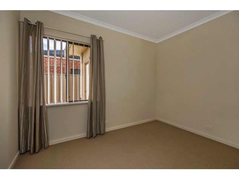 6/12 Andalusian Loop, Baldivis WA 6171