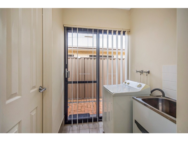6/12 Andalusian Loop, Baldivis WA 6171