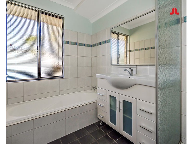 6 Warrego Road, Port Kennedy WA 6172