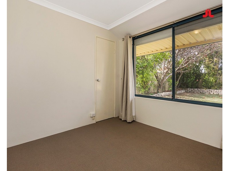 19 Riaza Parkway, Port Kennedy WA 6172