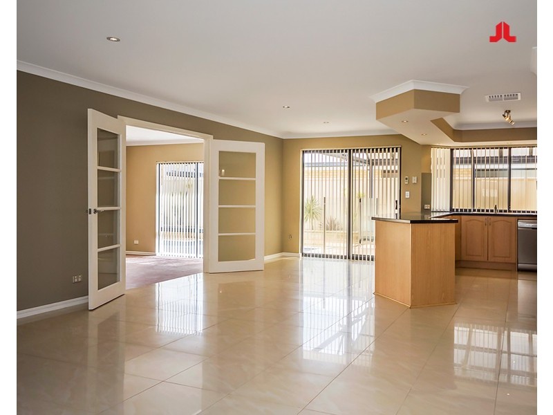 22 Champlain Road, Secret Harbour WA 6173