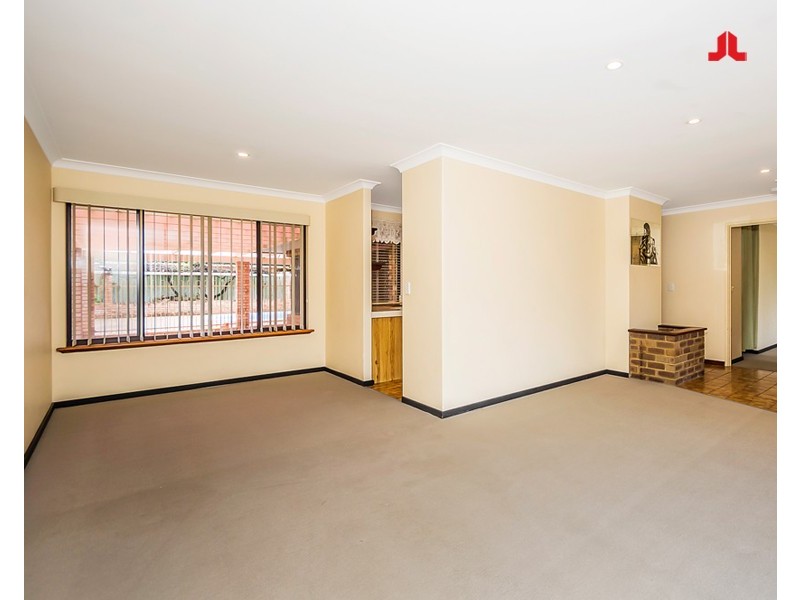 63 Chalmers Avenue, Waikiki WA 6169