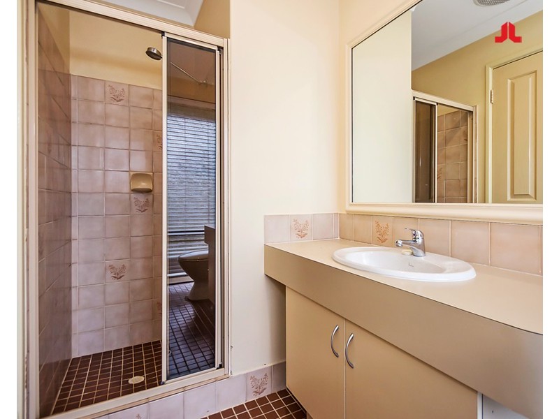 63 Chalmers Avenue, Waikiki WA 6169