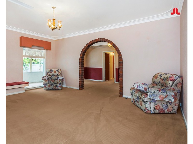 31 Ray Street, Rockingham WA 6168