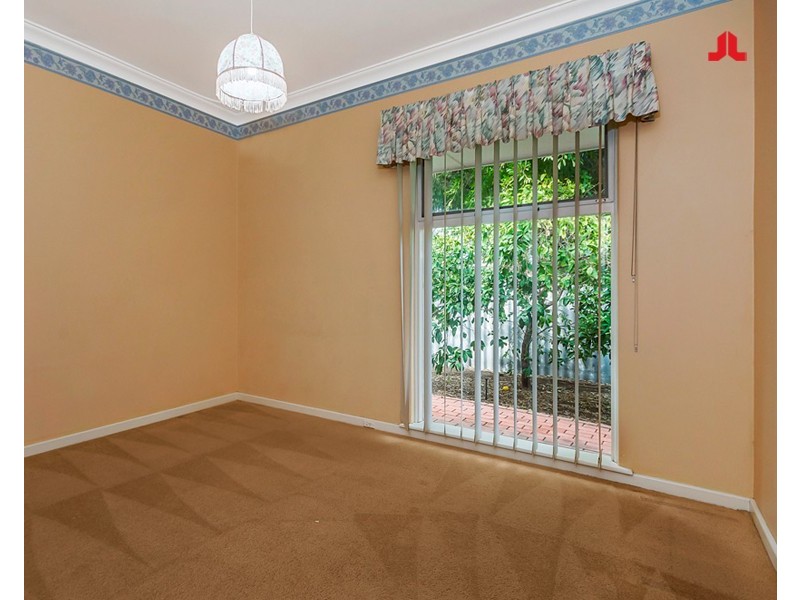 31 Ray Street, Rockingham WA 6168