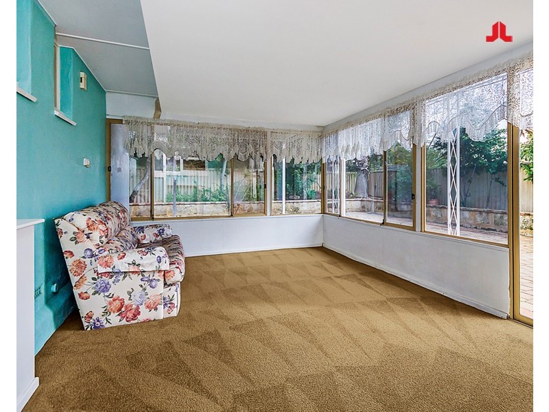 31 Ray Street, Rockingham WA 6168
