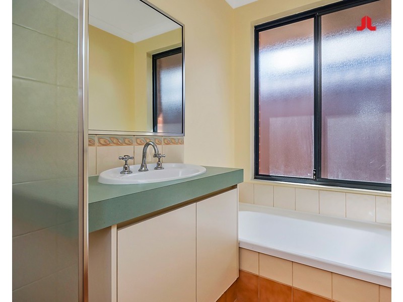 36 Chinchilla Parkway, Port Kennedy WA 6172