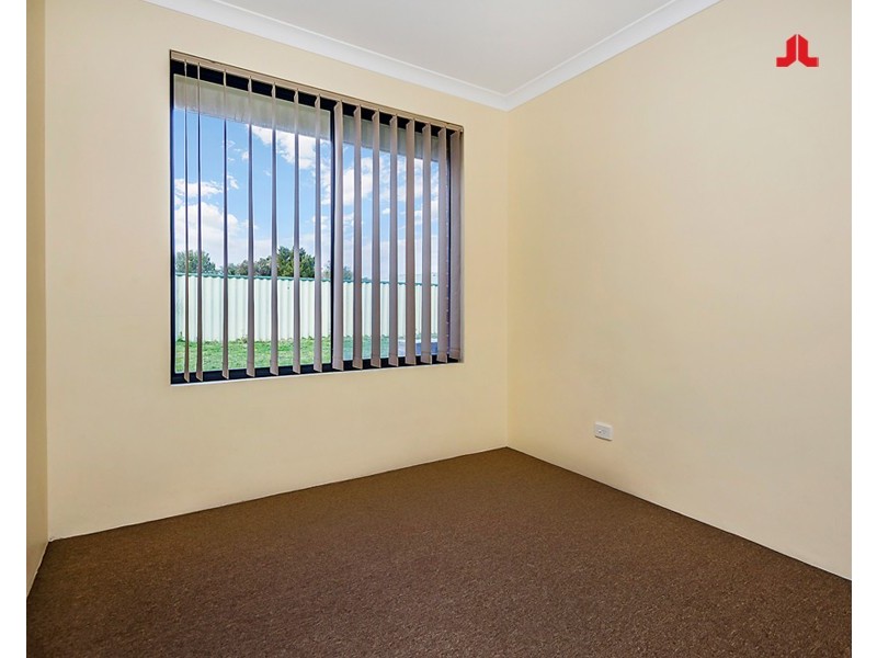 36 Chinchilla Parkway, Port Kennedy WA 6172