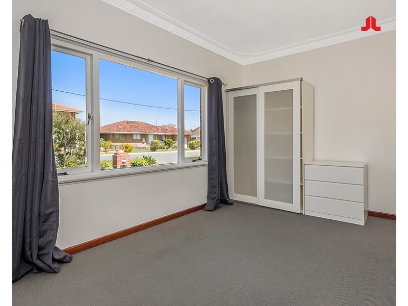 54 Janet Road, Safety Bay WA 6169