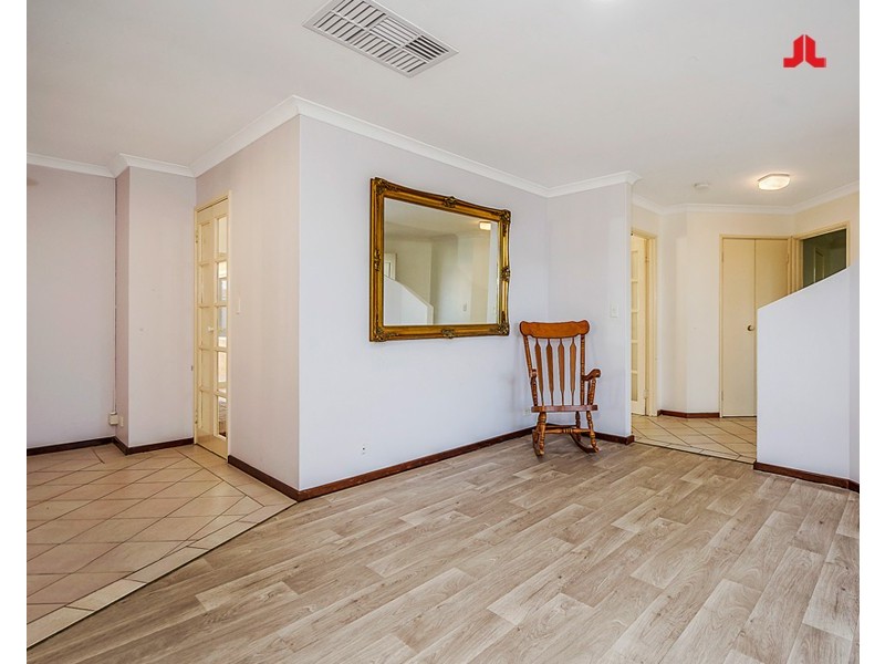 15 Sabot Avenue, Waikiki WA 6169