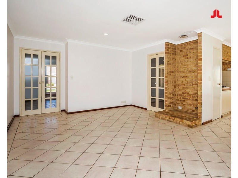 15 Sabot Avenue, Waikiki WA 6169