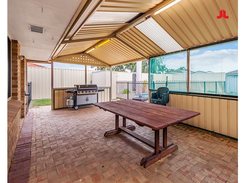 15 Sabot Avenue, Waikiki WA 6169