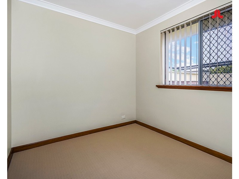 35 Wavelea Street, Safety Bay WA 6169