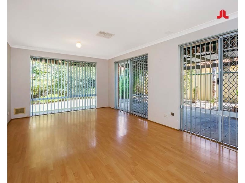 20 Jean Pierre Drive, Port Kennedy WA 6172