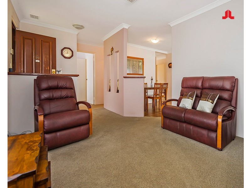 32 Santa Barbara Court, Waikiki WA 6169