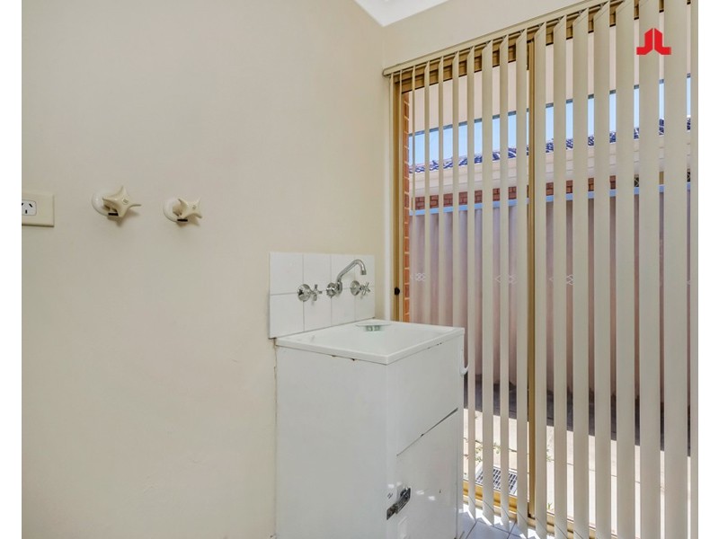 28 Minigwal Loop, Waikiki WA 6169