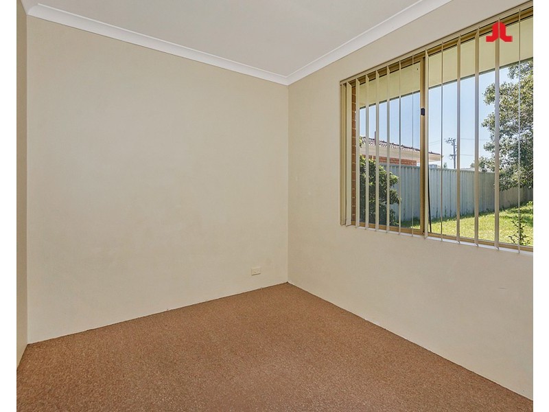 28 Minigwal Loop, Waikiki WA 6169