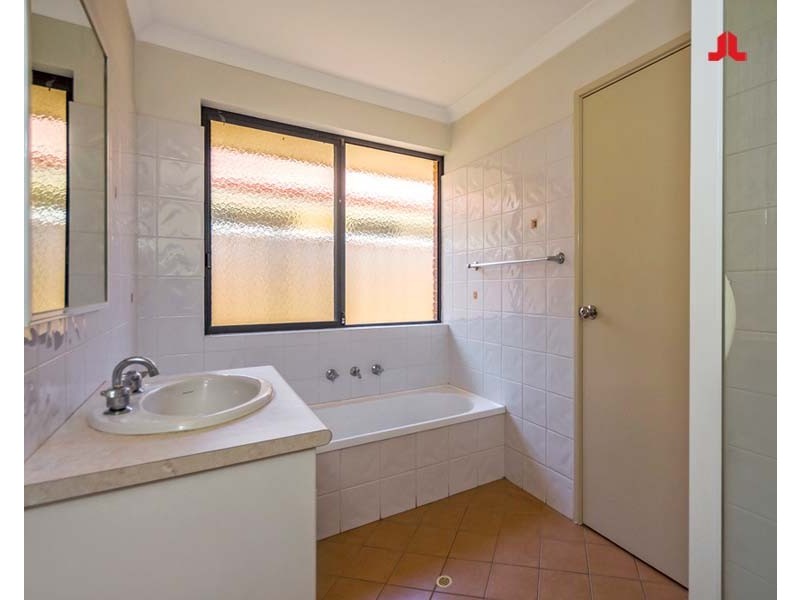 2/14 Alora Drive, Port Kennedy WA 6172