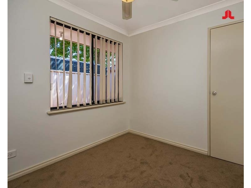 2/14 Alora Drive, Port Kennedy WA 6172